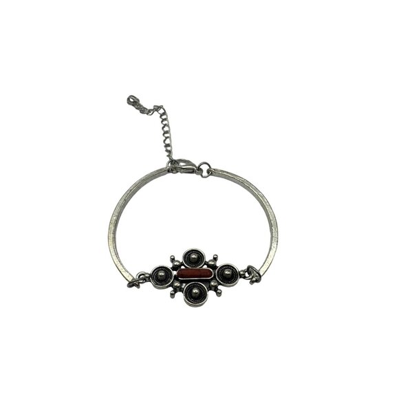 Silver Bangle Bracelet With Intricate Ornamental Design & Adjustable Chain - Picture 4 of 5